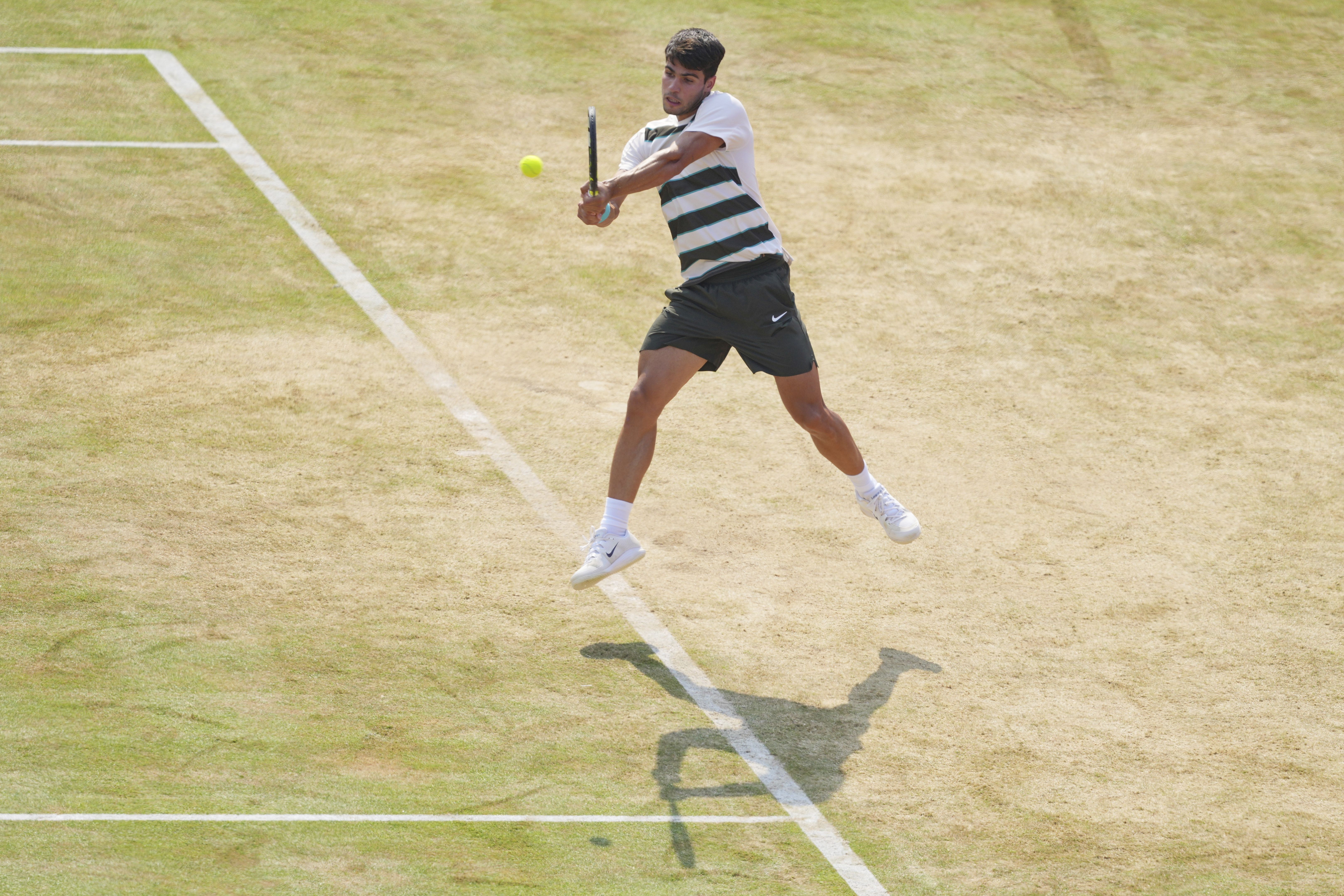 欧洲网球队绝杀德国网球队，阿尔卡拉斯制霸全场