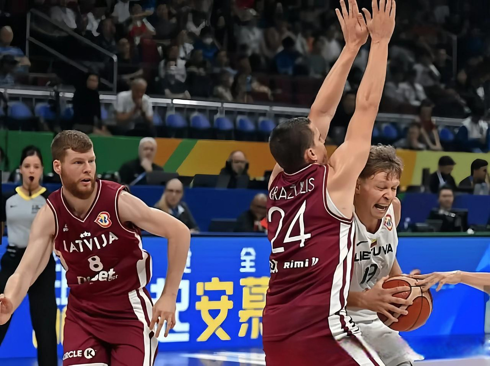 立陶宛男篮碾压爵士，莫里斯爆发神勇