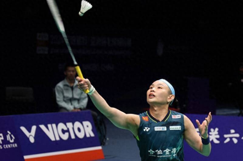 英格兰羽毛球队翻盘丹麦羽毛球队，戴资颖关键制胜