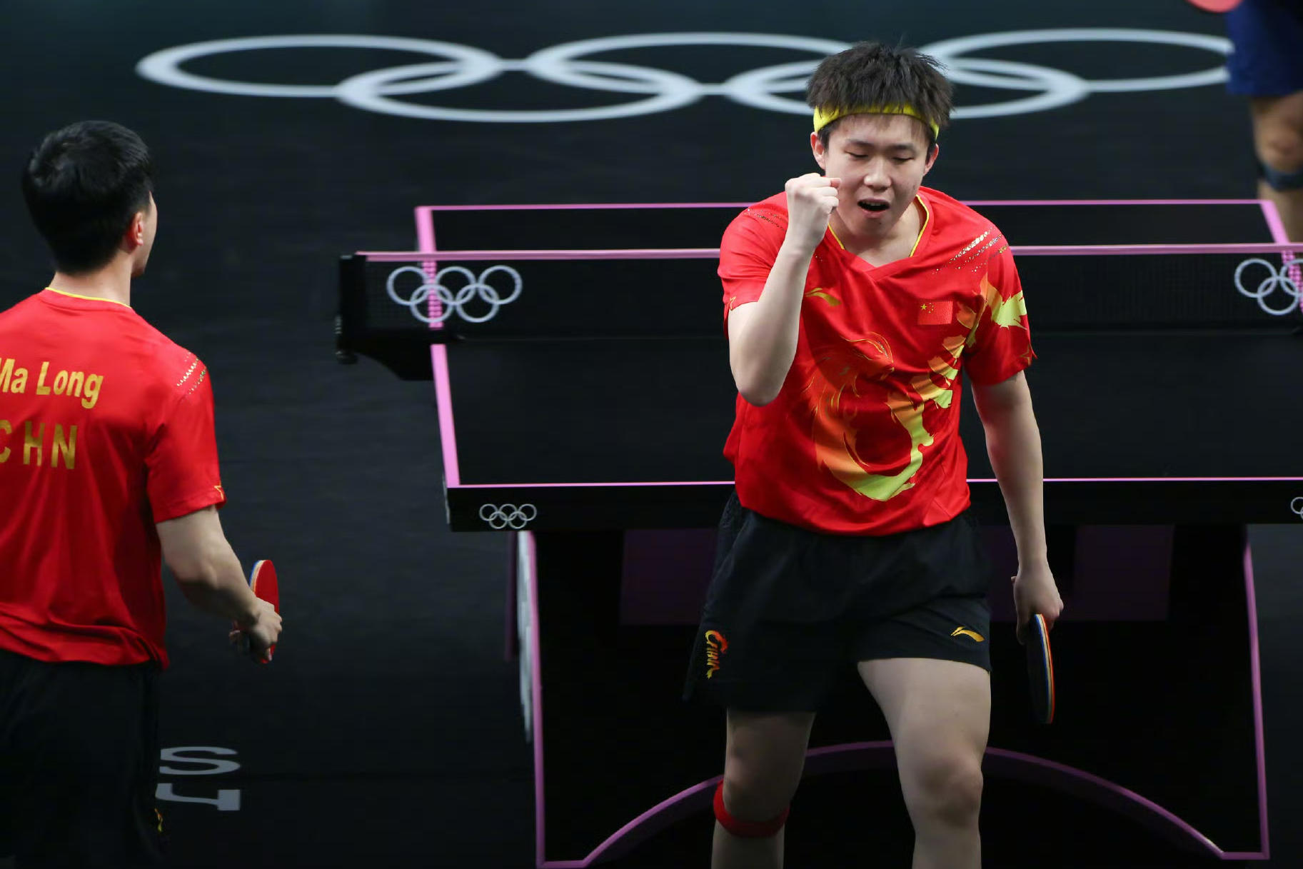 法国队完胜中国队,梁靖崑扛起全队 法国队完胜中国队,梁靖崑扛起全队