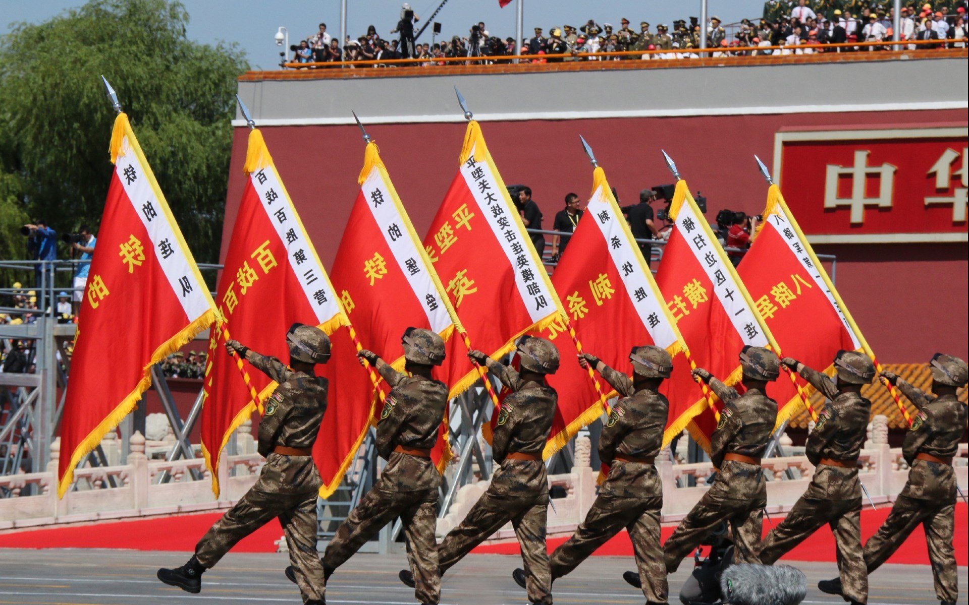 绝地反击，红牛一停定江山，塞恩斯重炮统治全场