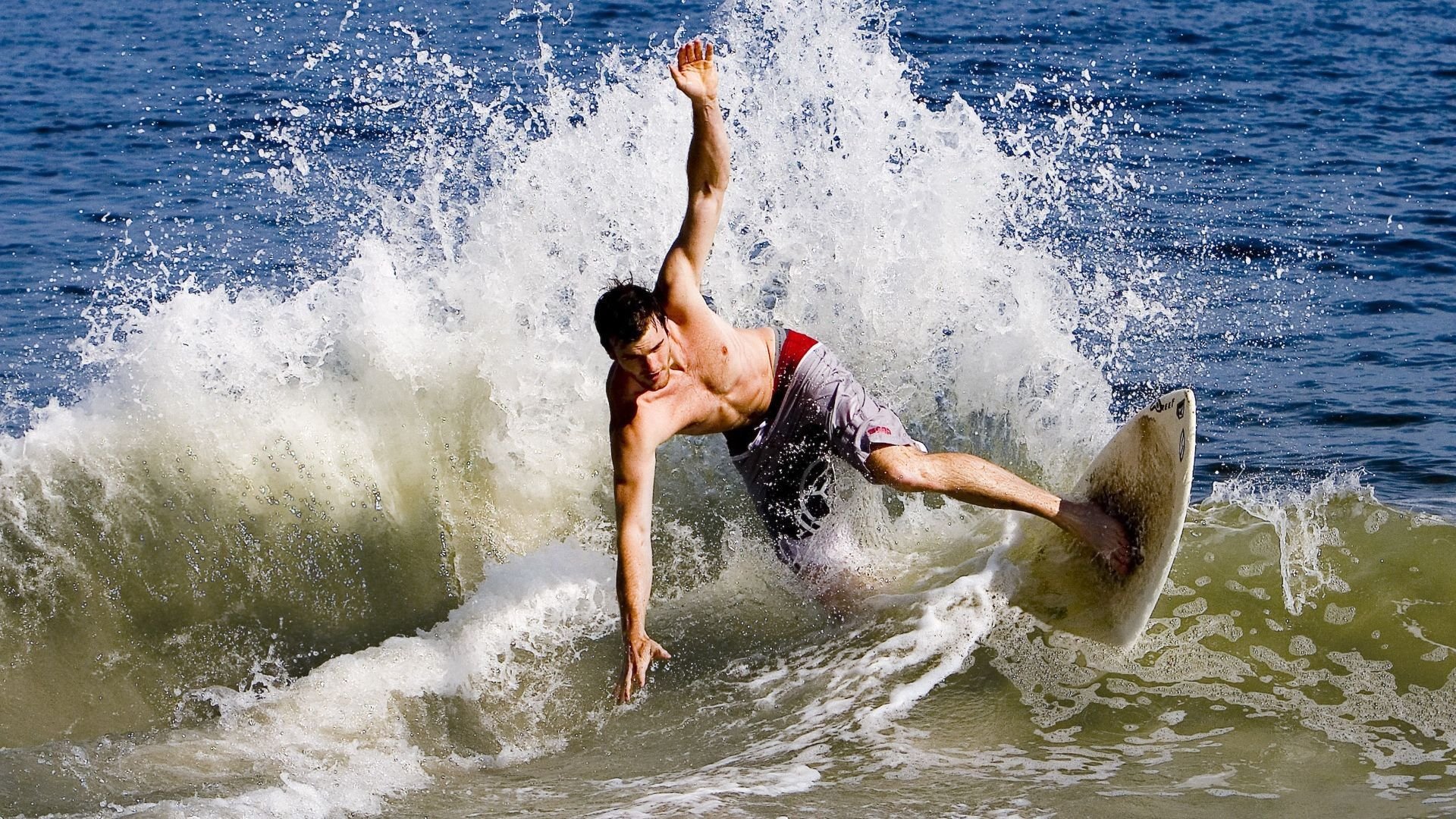 破晓猎户座，伊萨克用防守基因重写季后赛生存法则