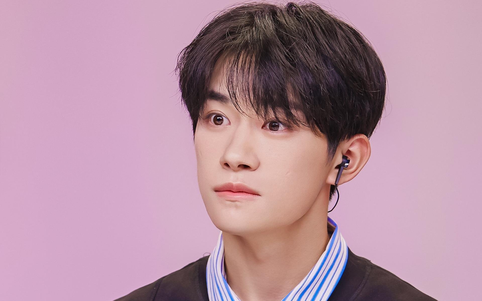 克瓦拉茨赫利亚爆发引欧洲瞩目,罗马转会市场巧夺波兰瑰宝