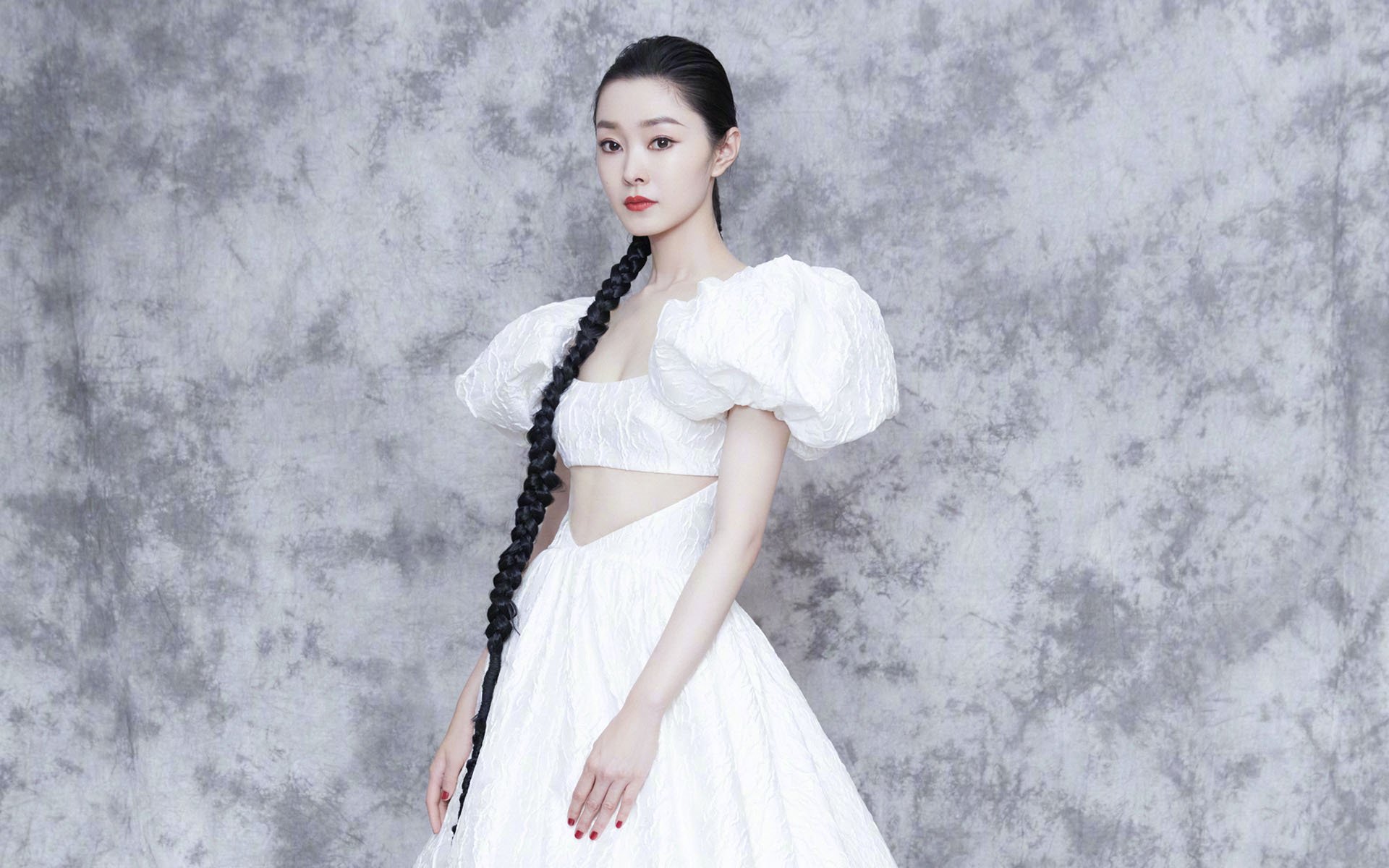 英超的权谋，哥斯达黎加的闪电，足球世界的两幅面孔